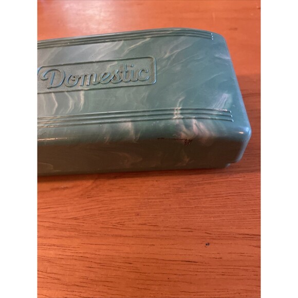 VTG Domestic Celluloid MARBLED GREEN PLASTIC TRINKET CASE Box - Picture 3 of 5